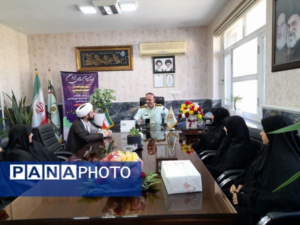 دیدار کادر مدرسه شاهد ارض اقدس با پرسنل نیروی انتظامی