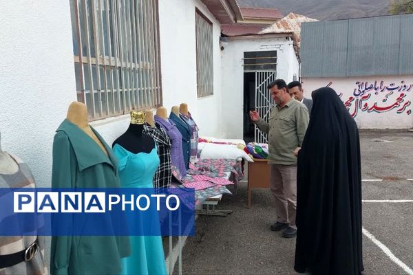 بزرگداشت هفته مازندران در دبیرستان زینبیه بلده