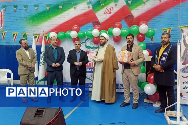  همایش دانش‌آموزی یاوران انقلاب شهرستان ورامین