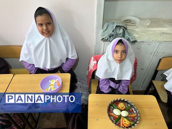 برگزاری صبحانه سلامت و روز جهانی تخم مرغ در دبستان فاطمه الزهرا شهرستان شیروان