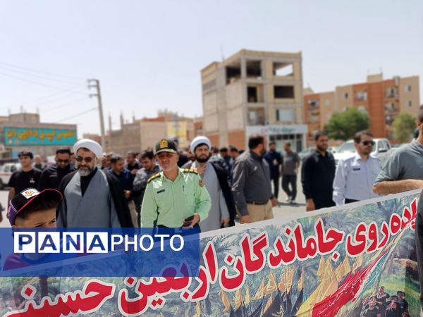 برگزاری پیاده‌روی جاماندگان اربعین حسینی در دهگلان با حضور پرشور مردم
