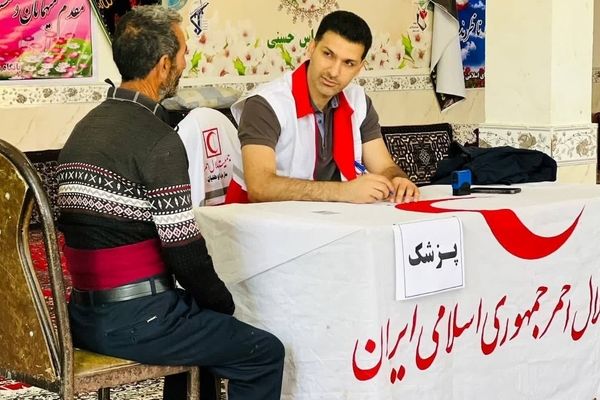 بهره مندی ۷۰ نفر از کاروان سلامت جمعیت هلال احمر شهرستان سملقان در روستای شورک