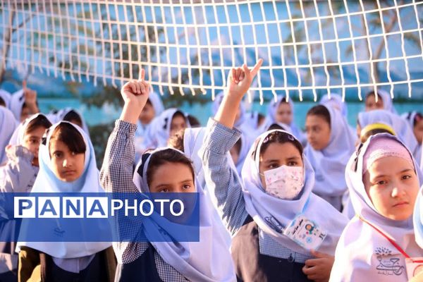 صبحگاه دانش در دبستان رجبی گرگان