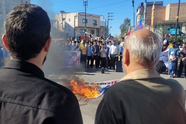 یوم‌الله ۱۳ آبان؛ نماد استمرار مبارزه با استکبار از لانه جاسوسی تا امروز