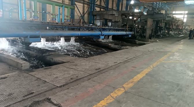 بازدید دانش آموزان میبدی از کارخانه فولاد نگین اردکان