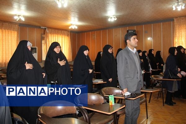 برگزاری برنامه روشنگری به مناسبت دهه بصیرت 