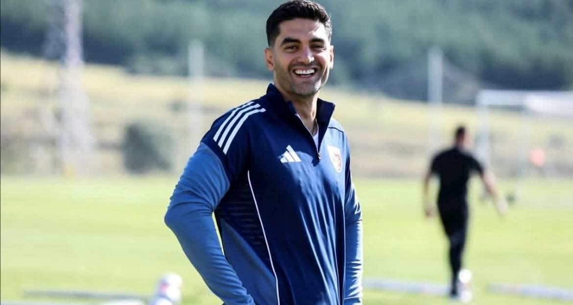 هافبک استقلالی‌ها در یک قدمی اردوگاه سپاهان‌