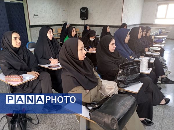 دوره تخصصی مربیان کاردان پیشتاز در شهرستان رباط‌کریم