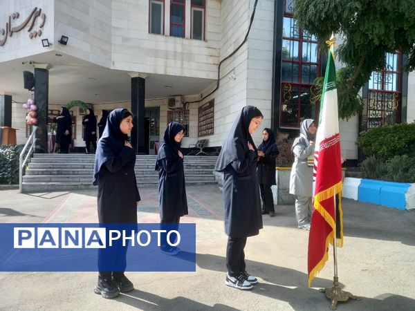 اولین روز مهر در دبیرستان آرمینه مصلی نژاد ناحیه ۶ مشهد 