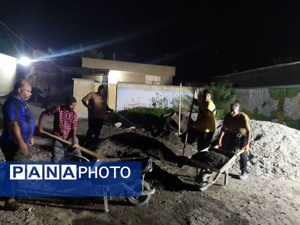 بهسازی کف مدارس خاکی رودان با همت خیرین و گروه‌های جهادی