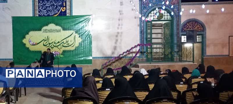 شکوه جشن میلاد پیامبر رحمت (ص) در جوار مسجدالنبی(ص) نیمور