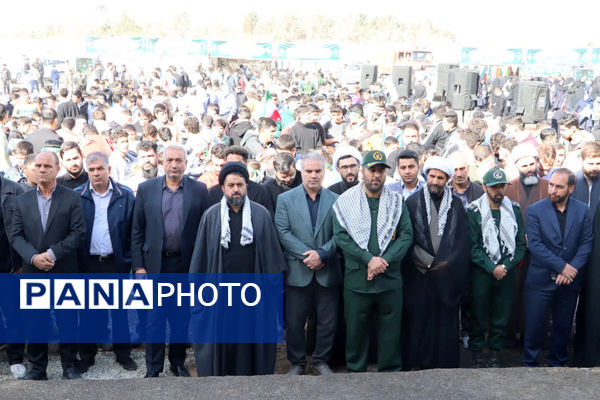 راهپیمایی روز دانش‌آموز در محمدشهر کرج 