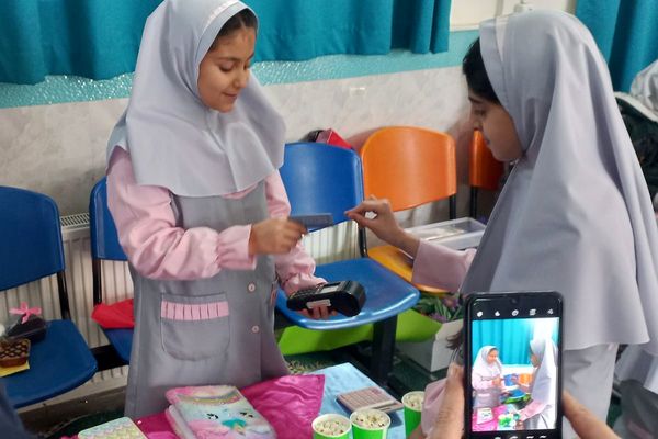 آیین سنتی یلدای ایرانی در مدارس اسلامشهر 