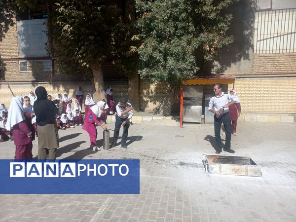 بزرگداشت روز آتش نشانی در دبستان شطیطه۲