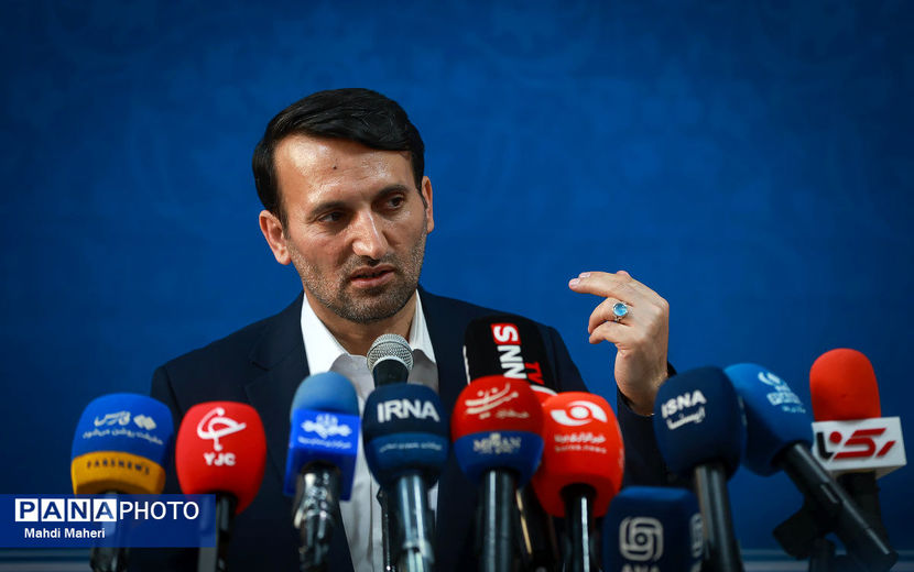 افزایش تعداد معلمان و کاهش تراکم کلاس‌ها در سال تحصیلی جاری/ احتمال آغاز توزیع شیر در مدارس دولتی تا ۱۰ روز آینده