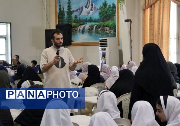 تجلیل از برگزیدگان جشنواره‌های فرهنگی و هنری دانش‌آموزان مازندران