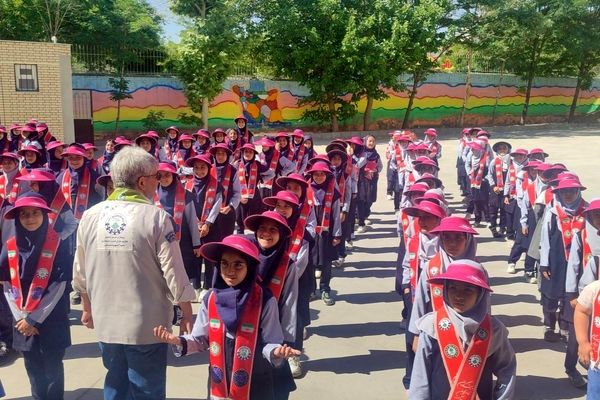 بازدید مشاورین ارزیاب سازمان دانش‌آموزی کشور از دبستان فاطمه اهری هاشمی 