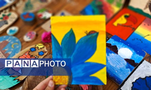 سفری به دنیای رنگارنگ هنر