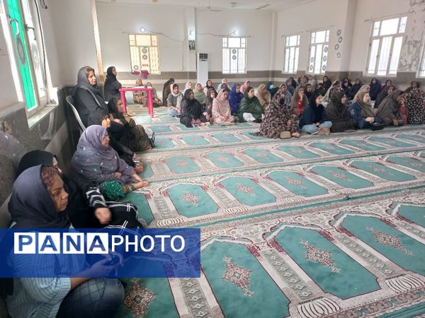 گفت‌وگوی کارشناس آسیب‌شناسی با والدین هنرستان زهرای مرضیه بندرعباس 