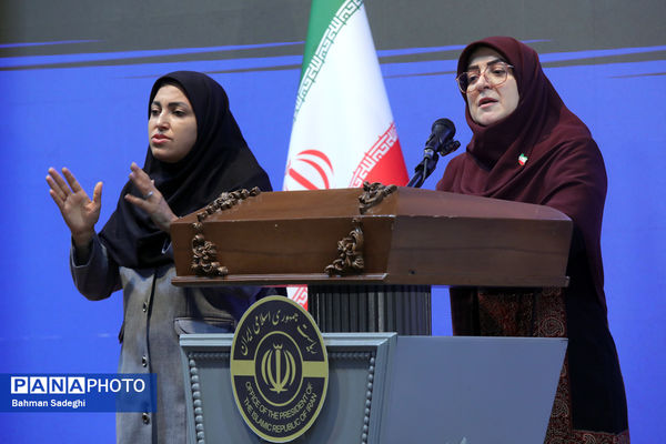 نشست خبری سخنگوی دولت در شازند