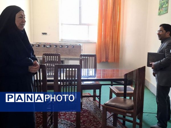 بازدید مسئولین از کلاس های تابستانه در پایگاه های اوقات فراغت ناحیه دو مشهد 