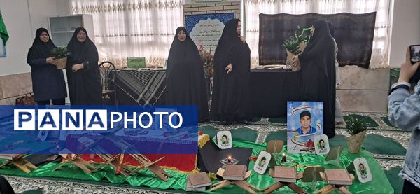 حضور مادران شهدا در مدرسه شهید رزمی خلیل آباد