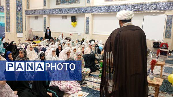 اولین روز اعتکاف دانش‌آموزی ناحیه 2 کرج و شهرستان فردیس