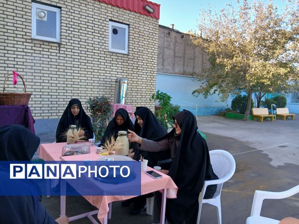 کافی شاپی به وسعت آرزوهای فاطمیه