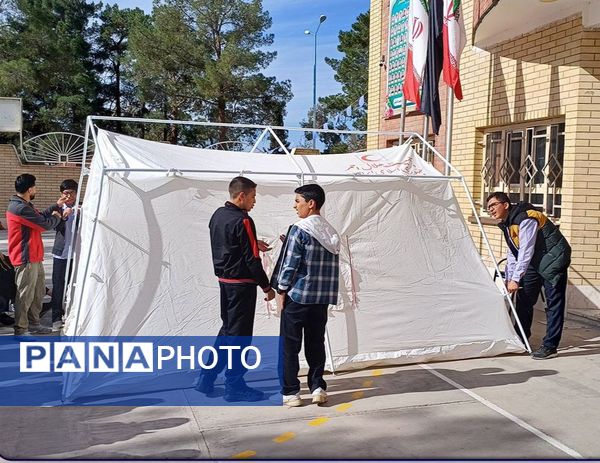 آیین نکوداشت هفته پدافند غیرعامل با شعار تدبیر امروز، امنیت فردا در سمنان