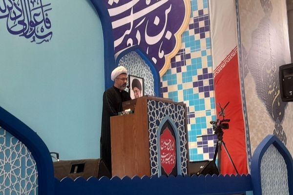 دشمنان اسلام، از جمله آمریکا و اسرائیل، در حال تلاش برای ضربه زدن به جبهه حق هستند
