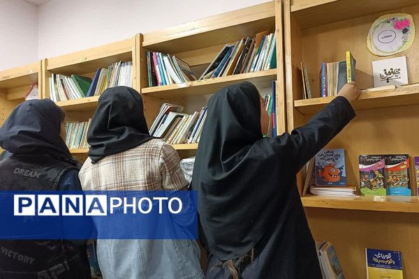 زنگ کتابخوانی در دبیرستان امام علی(ع) ورامین