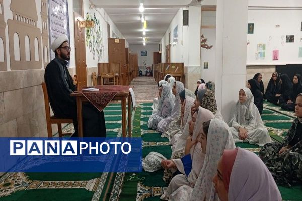 جلسه هفتگی توسل به آقا امام زمان (عج) در خوابگاه دخترانه شهید مجید دهنوی 