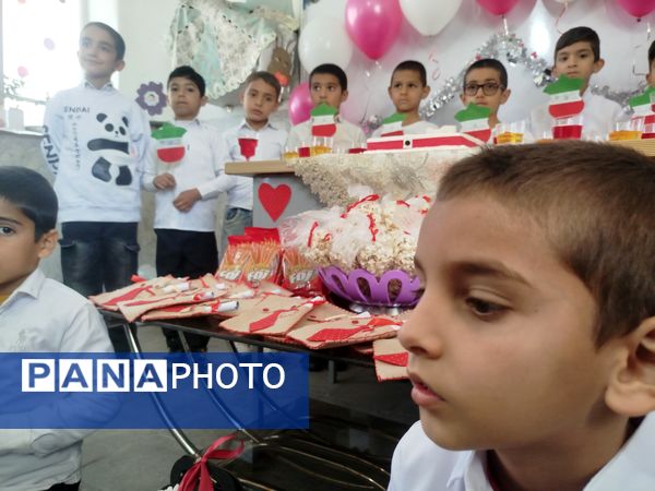 ایجاد فضای شاد وصمیمی در دبستان شهید عجمی فدافن