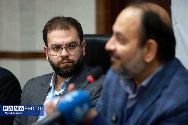 اولین نشست کارگروه تدوین سند دوازدهمین دوره مجلس دانش‌آموزی
