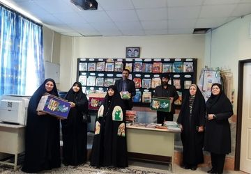 اهدای 250 جلد کتاب آستان قدس به دانش‌آموزان استثنایی دبستان ام الائمه