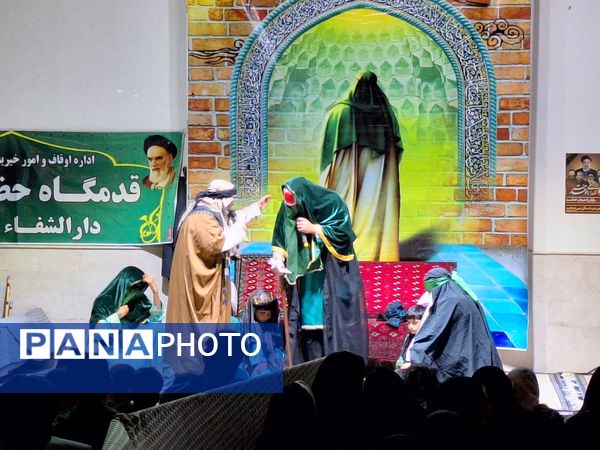 اجرای نمایشنامه(در دامن محراب)در قدمگاه امیرالمومنین گناباد  
