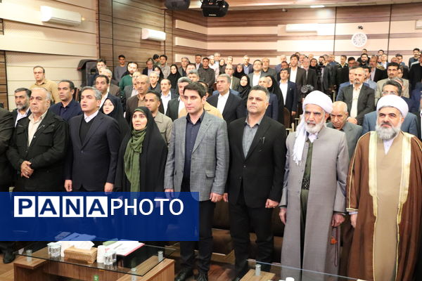  جلسه شورای توسعه و برنامه‌ریزی استان کردستان با حضور وزیر راه و شهرسازی 