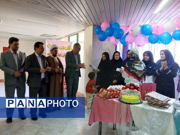 بازدید مسئولین کاشمر از بخش اطفال بیمارستان حضرت ابوالفضل (ع)