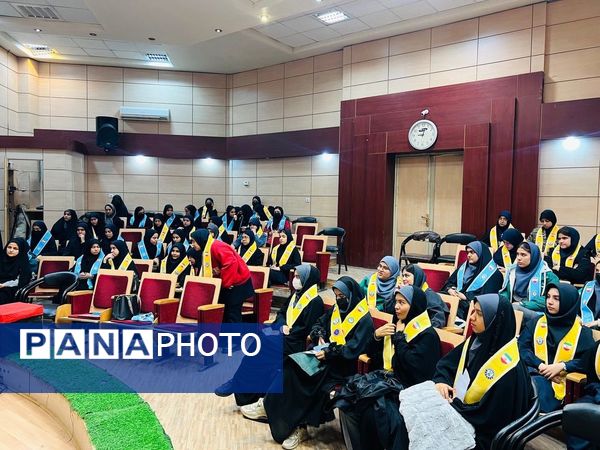 انتخابات شورای دانش آموزی در ناحیه 2مشهد