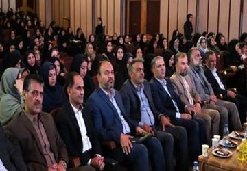 نشست هم اندیشی معاونین و مربیان پرورشی و مشاوران مدارس شیراز