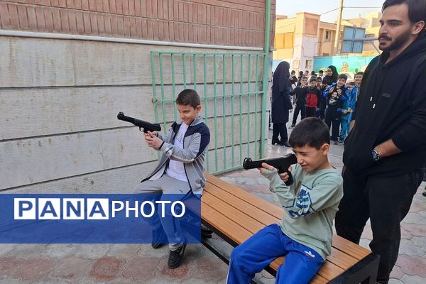 اردوی درون مدرسه ای در دبستان شاهد شهید قدوسی ناحیه دو شهرری 