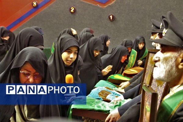 همایش مربیان تربیتی و مشاوران جهادی آموزش و پرورش قم