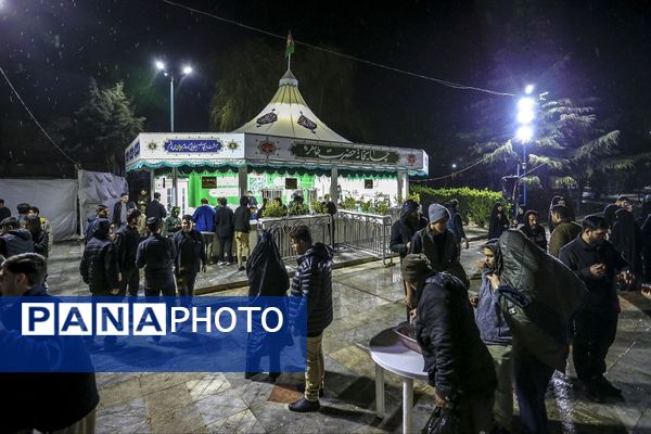 مراسم پرفیض سومین شب احیای لیالی‌القدر در آستان مقدس امام زاده طاهر کرج