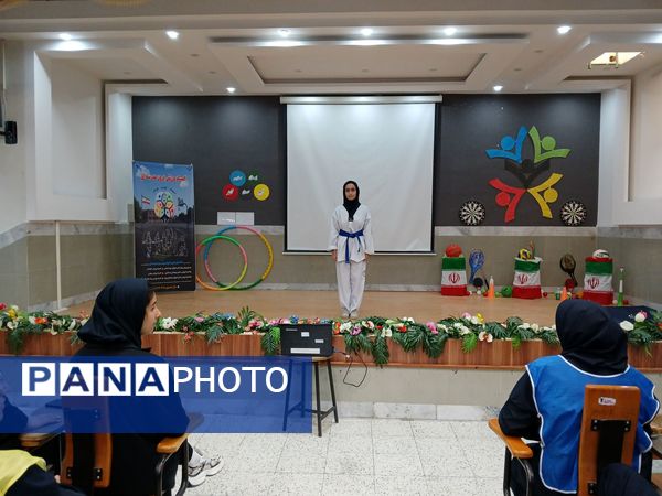 برگزاری المپیاد درون مدرسه ای در دبیرستان مهشید مصلی نژاد 