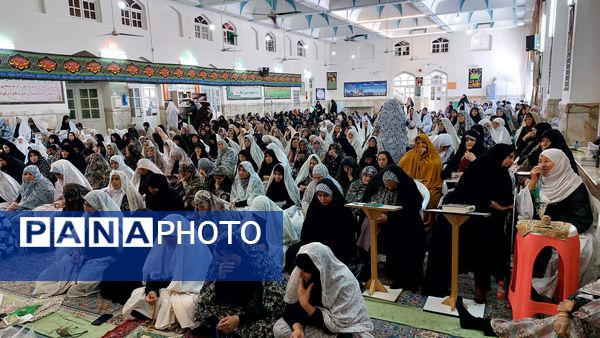 حضور دانش‌آموز خبرنگاران پانا در نماز جمعه به مناسبت روز خبرنگار