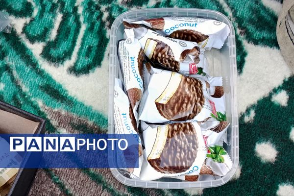 بازارچه غذا و صنایع دستی دانش آموزان دبیرستان صدیقه کبری 