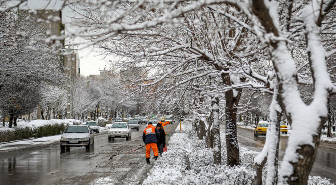 ادامه فعالیت سامانه بارشی در کشور / بارش برف و باران در برخی استان‌ها