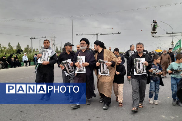 مراسم بزرگداشت شهدای خدمت با حضور نوجوانان انقلابی