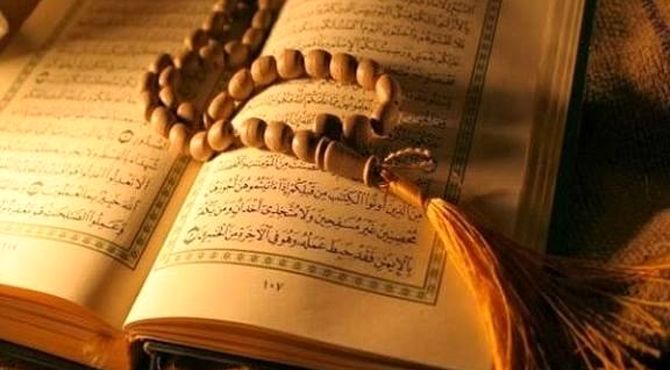 تقدیر از دانش آموزان قرآنی در کازرون