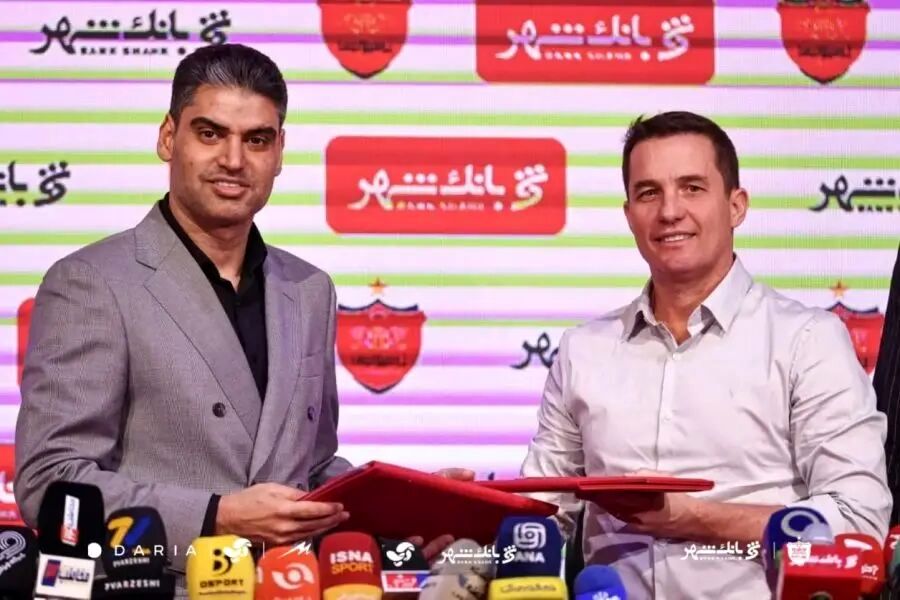 جلسه مدیر عامل و سرمربی پرسپولیس مباحث مختلف بررسی شد